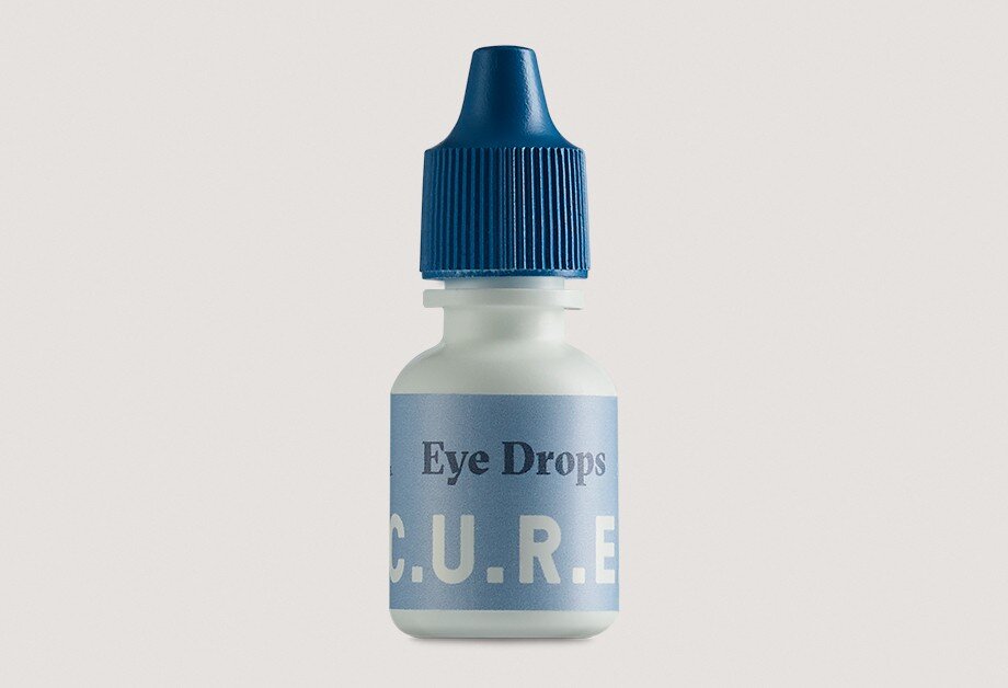 Eye drop bottle with printed pharmaceutical label
